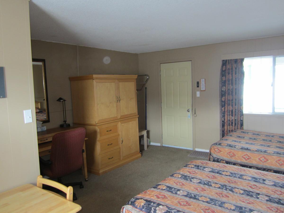 Bulkley Valley Motel New Hazelton Exterior foto