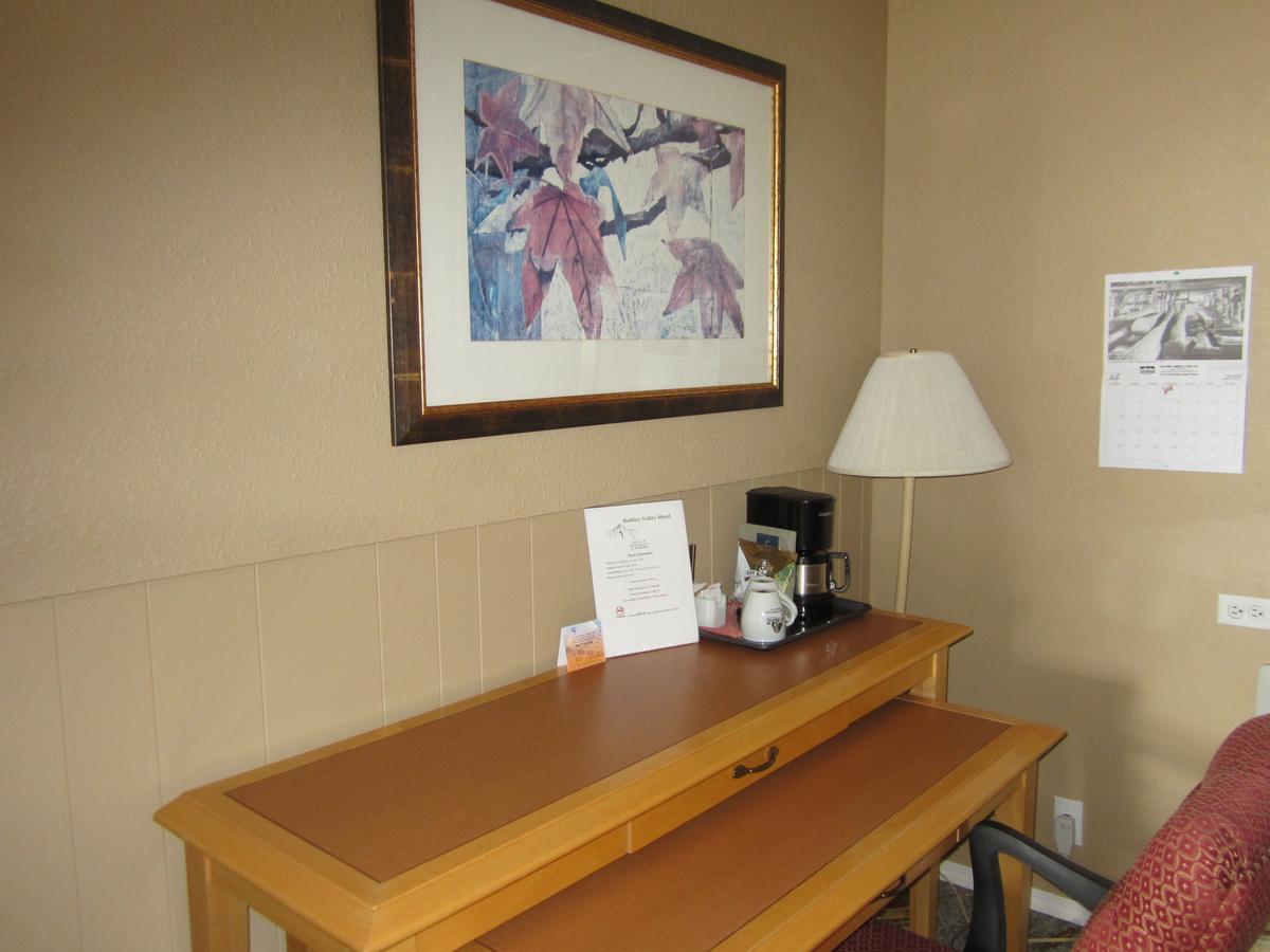 Bulkley Valley Motel New Hazelton Exterior foto