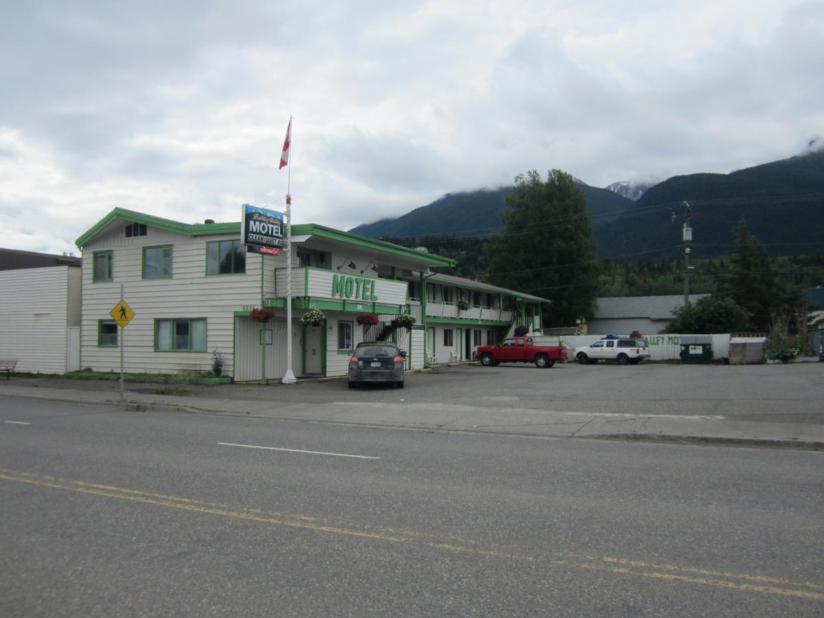 Bulkley Valley Motel New Hazelton Exterior foto