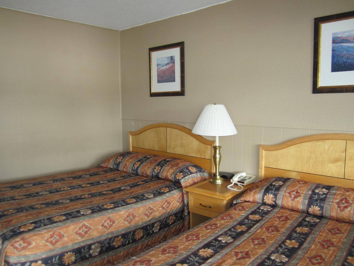 Bulkley Valley Motel New Hazelton Exterior foto