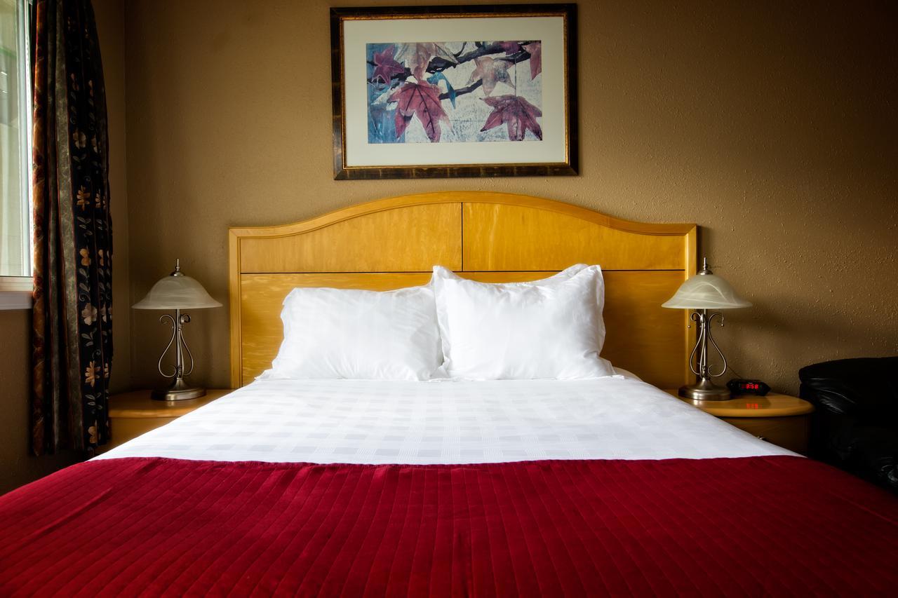 Bulkley Valley Motel New Hazelton Exterior foto